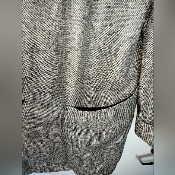 Ann May (Size 12) 100% Silk Weave (2PC) LS Blazer & Mid-Length Skirt Suit Set - Picture 6 of 14